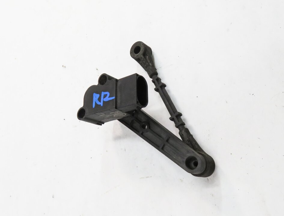 Thumbnail 3: 2012 RANGE ROVER SPORT (L320) RIGHT REAR SUSPENSION HEIGHT LEVEL SENSOR