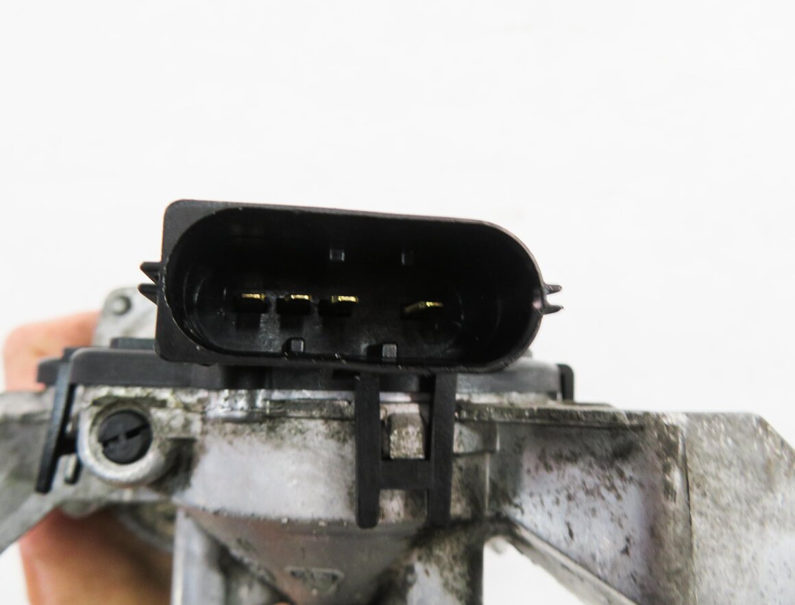 Thumbnail 6: 05-16 LAND ROVER LR3 LR4 - RANGE ROVER SPORT (L320) FRONT WINDSHIELD WIPER MOTOR
