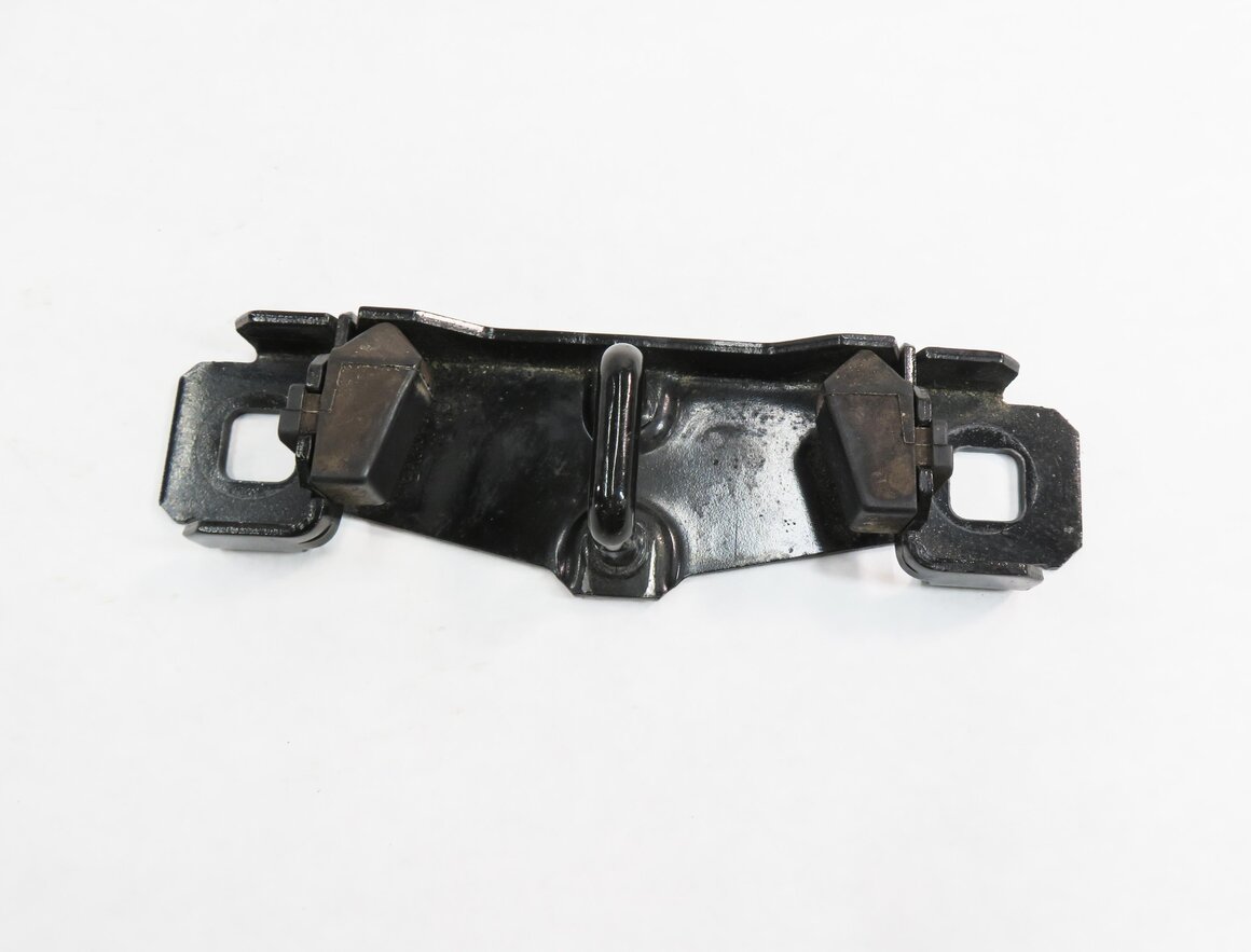 Thumbnail 2: 2012 RANGE ROVER SPORT (L320) REAR TRUNK LATCH STRIKER PLATE