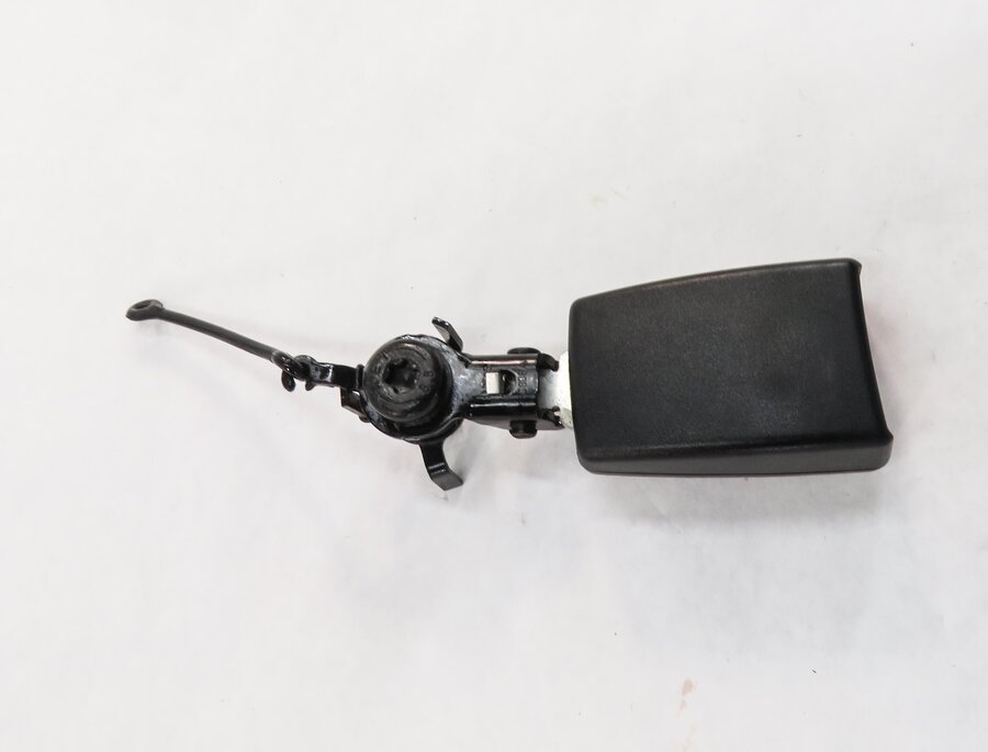 Thumbnail 3: 2012 RANGE ROVER SPORT (L320) REAR 2nd ROW SEAT - LEFT SEATBELT BUCKLE RECEIVER