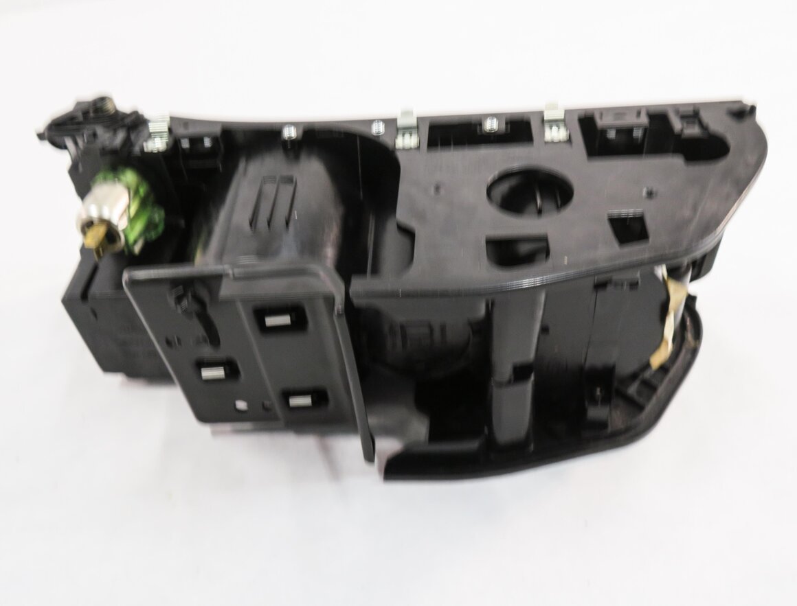 Thumbnail 6: 2012 RANGE ROVER SPORT (L320) FRONT CENTER CONSOLE CUP HOLDER w/ 12v