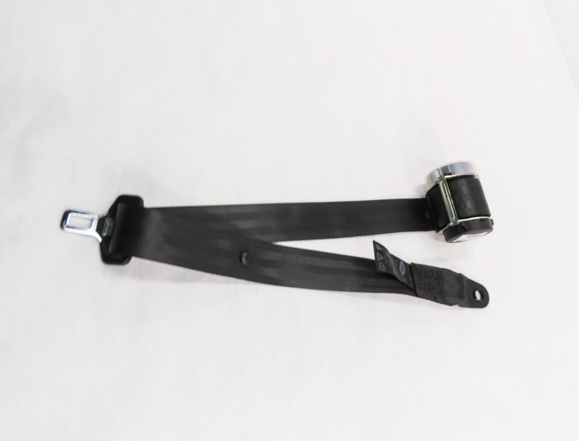 Thumbnail 4: 2012 RANGE ROVER SPORT (L320) REAR 2nd ROW SEAT - CENTER SEATBELT RETRACTOR