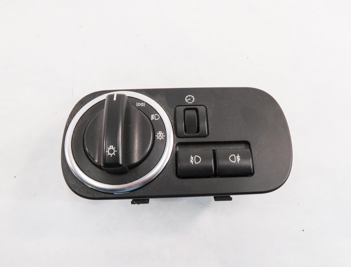 Thumbnail 2: 2010-2013 LAND ROVER LR4 - RANGE ROVER SPORT (L320) HEADLIGHT SWITCH CONTROL