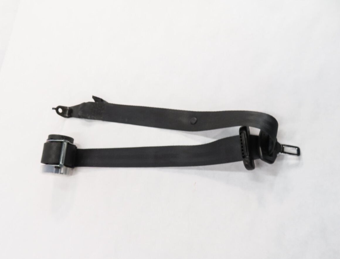 Thumbnail 3: 2012 RANGE ROVER SPORT (L320) REAR 2nd ROW SEAT - RIGHT SEATBELT RETRACTOR