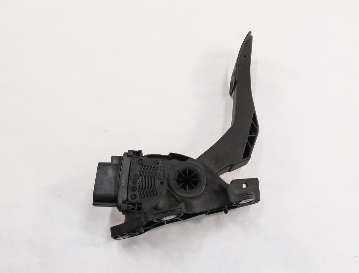 Thumbnail 4: 2012 RANGE ROVER SPORT (L320) GAS PEDAL FUEL THROTTLE ACCELERATOR FOOT PEDAL