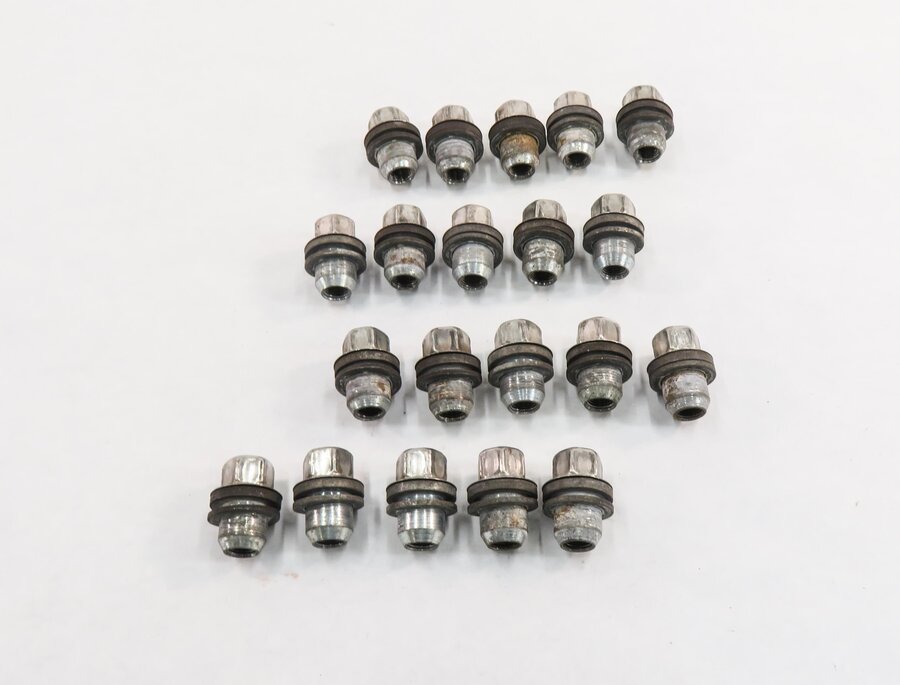 Thumbnail 2: 2005-2018 LR3 LR4 DISCOVERY / RANGE ROVER SPORT WHEEL TIRE RIM LUG NUT SET (20)