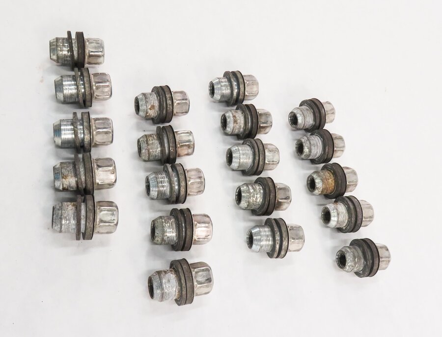 Thumbnail 3: 2005-2018 LR3 LR4 DISCOVERY / RANGE ROVER SPORT WHEEL TIRE RIM LUG NUT SET (20)