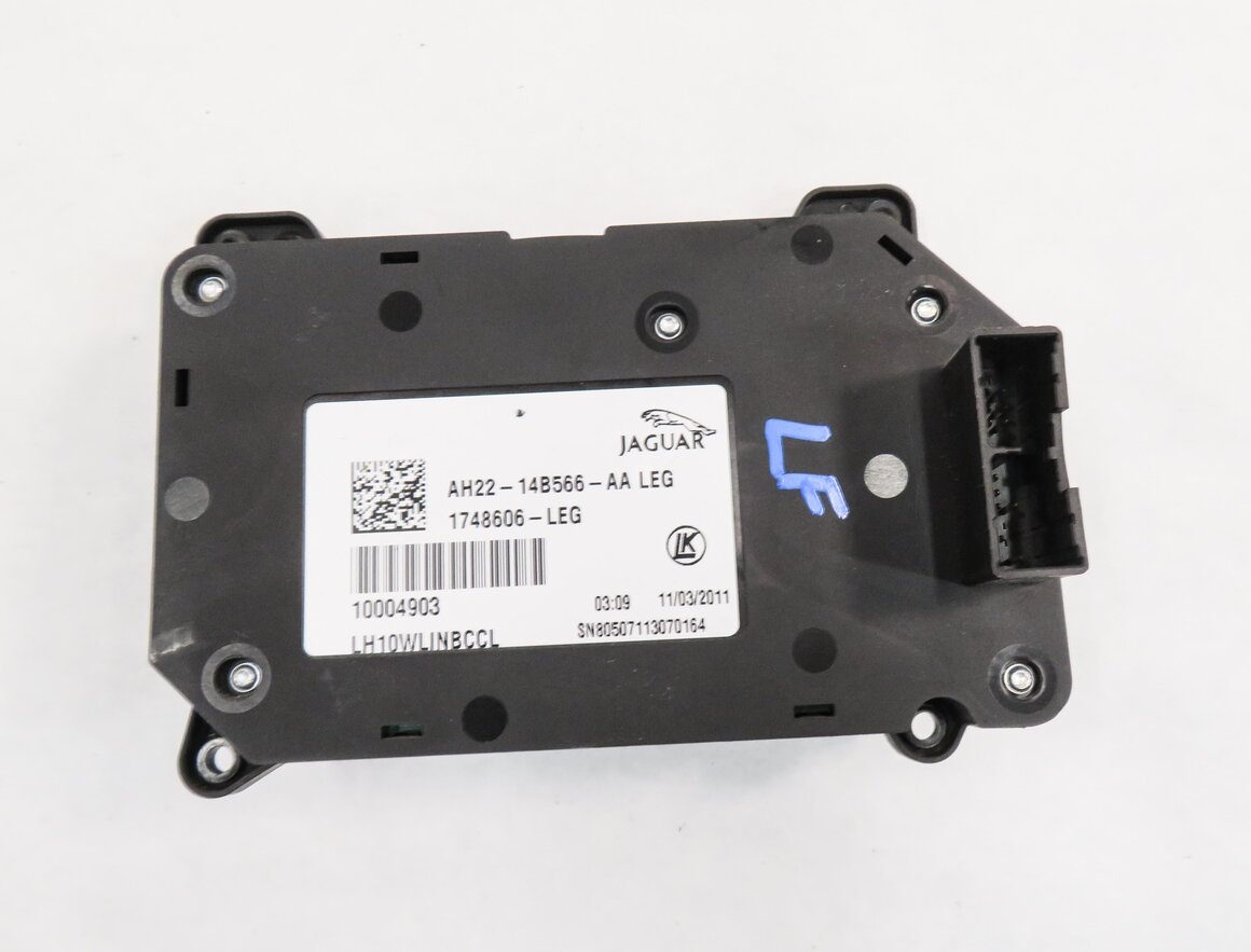 Thumbnail 6: 2012 RANGE ROVER SPORT (L320) LEFT FRONT DRIVER SEAT ADJUSTMENT SWITCH