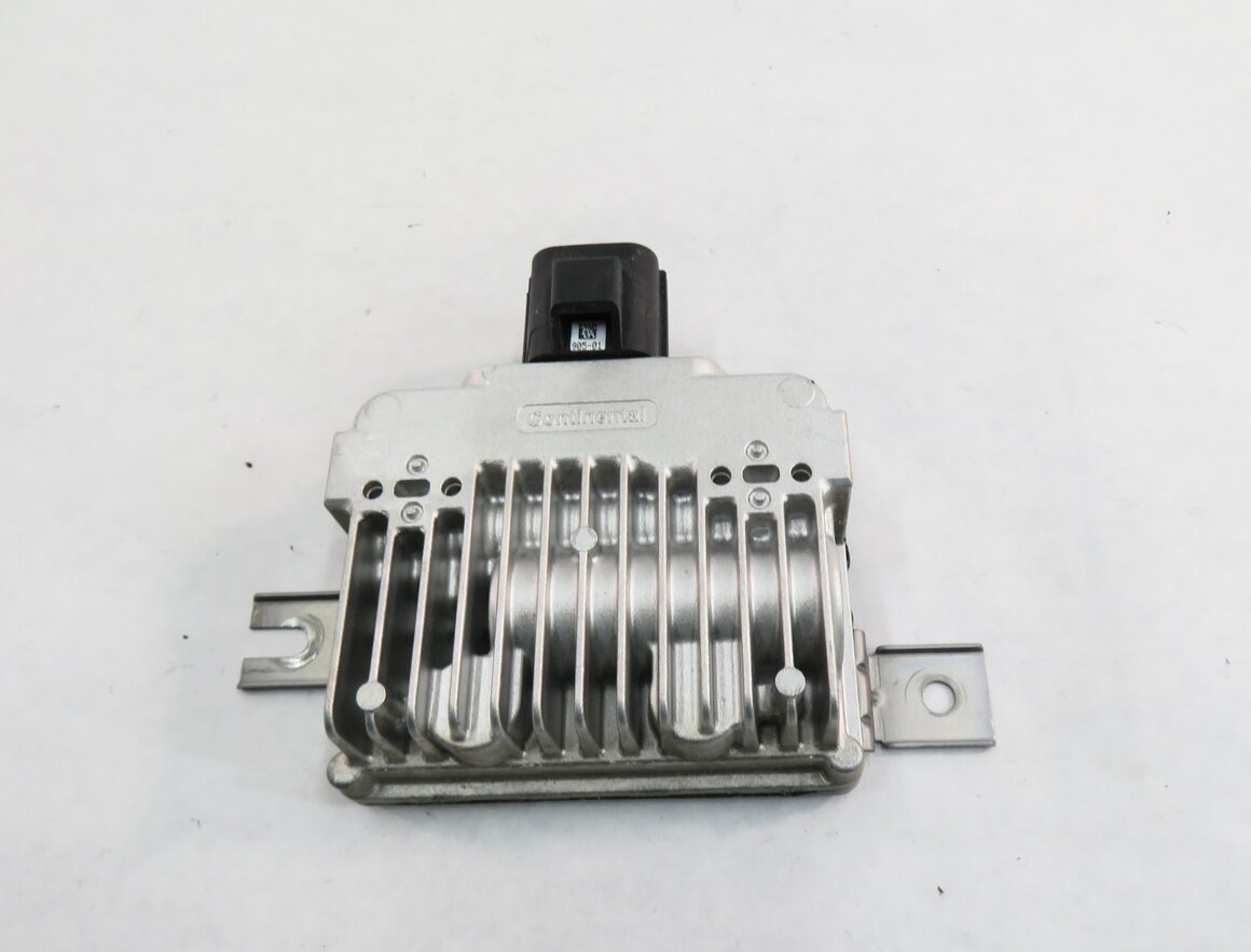 Thumbnail 2: 2010-2015 LR2 LR4 EVOQUE RANGE ROVER SPORT (L320 L538) FUEL PUMP CONTROL MODULE