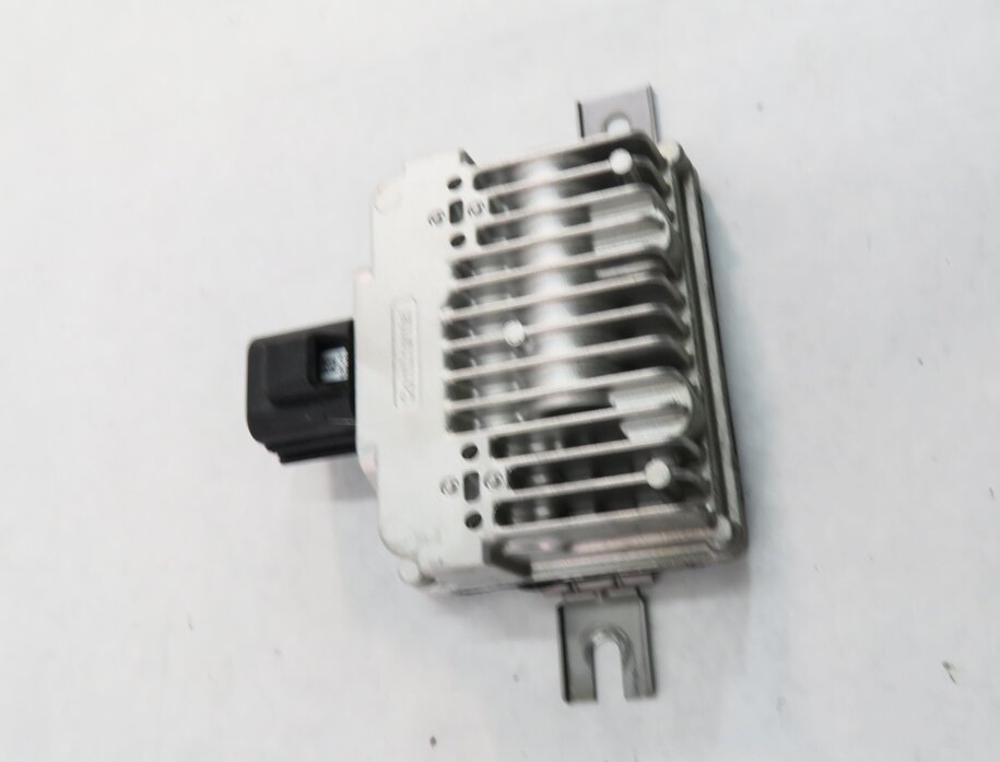 Thumbnail 3: 2010-2015 LR2 LR4 EVOQUE RANGE ROVER SPORT (L320 L538) FUEL PUMP CONTROL MODULE