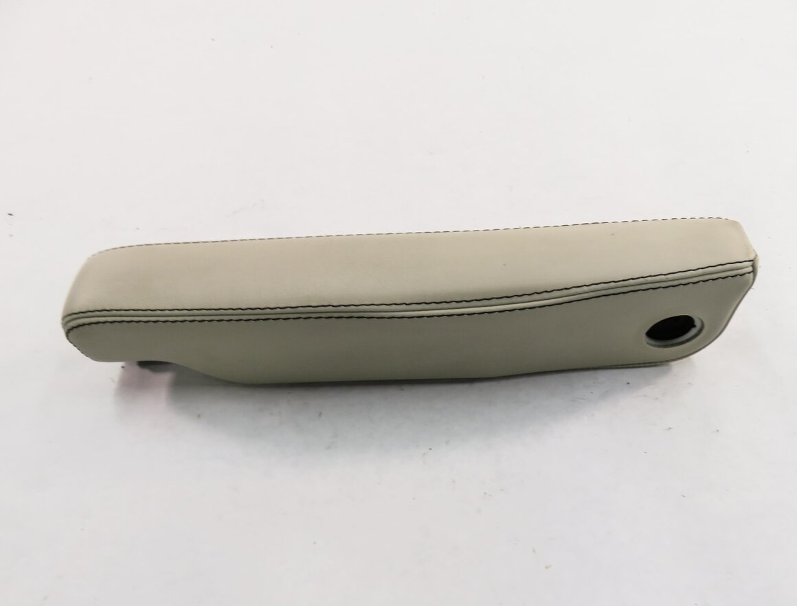 Thumbnail 2: 2012 RANGE ROVER SPORT (L320) RIGHT FRONT PASSENGER SEAT ARMREST (IVORY LEATHER)