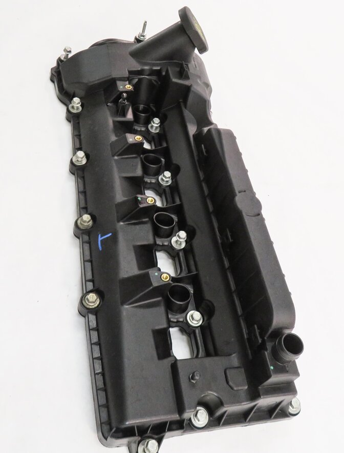 Thumbnail 4: 10-18 RANGE ROVER SPORT (L320 L322 L494 L405) 5.0L V8 - LEFT ENGINE VALVE COVER