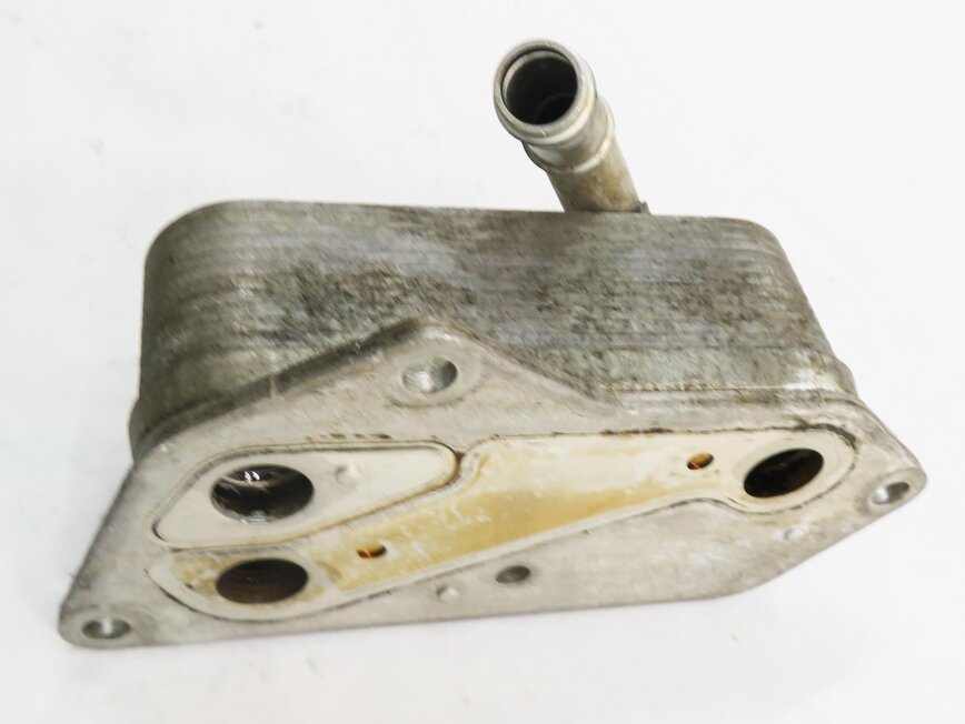 Thumbnail 3: 06-19 BMW 228i 328i 525i 528i 530i 535i 640i X1 X3 X5 X6 Z4 - ENGINE OIL COOLER