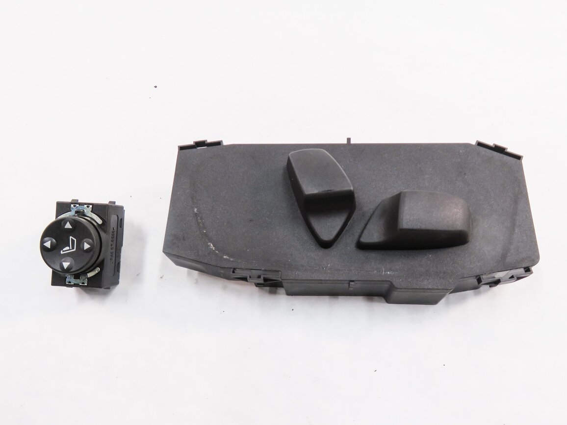 Thumbnail 2: 2013 BMW X3 (F25) RIGHT FRONT PASSENGER SEAT ADJUSTMENT SWITCH BUTTON