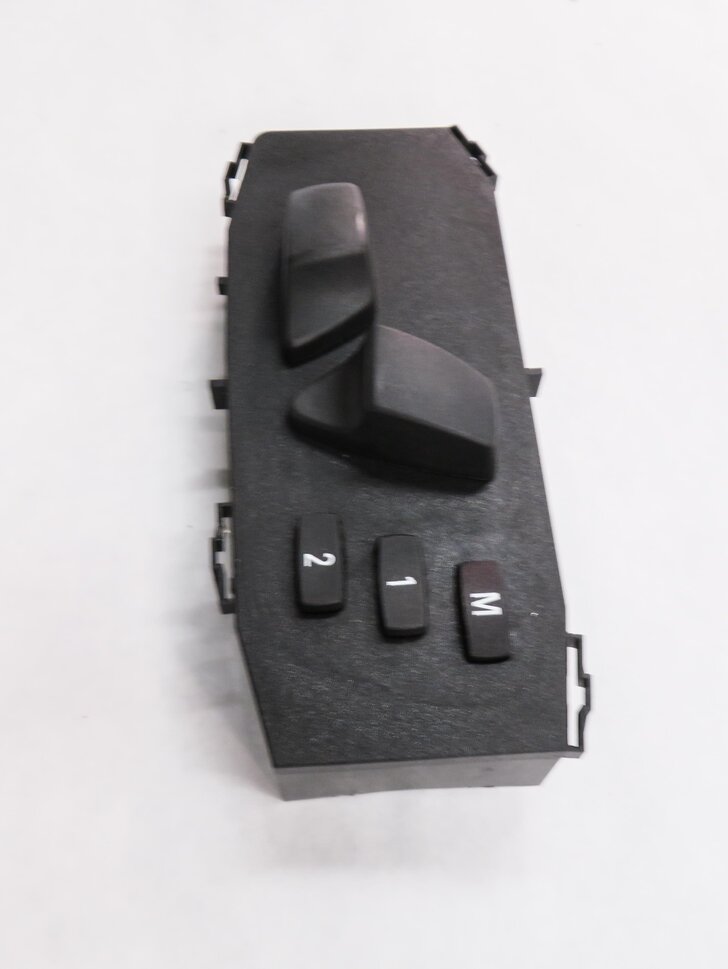 Thumbnail 5: 2013 BMW X3 (F25) LEFT FRONT DRIVER MEMORY SEAT ADJUSTMENT SWITCH BUTTON