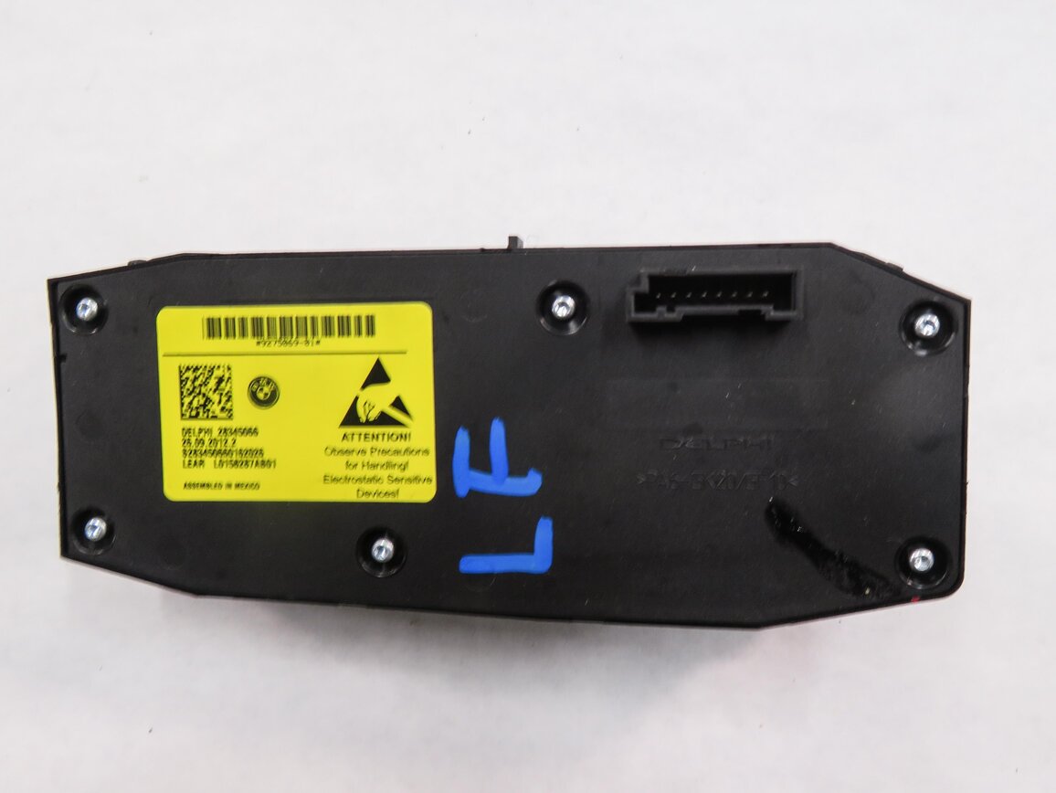 Thumbnail 6: 2013 BMW X3 (F25) LEFT FRONT DRIVER MEMORY SEAT ADJUSTMENT SWITCH BUTTON