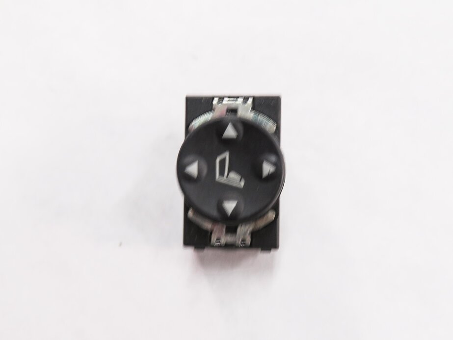 Thumbnail 7: 2013 BMW X3 (F25) LEFT FRONT DRIVER MEMORY SEAT ADJUSTMENT SWITCH BUTTON