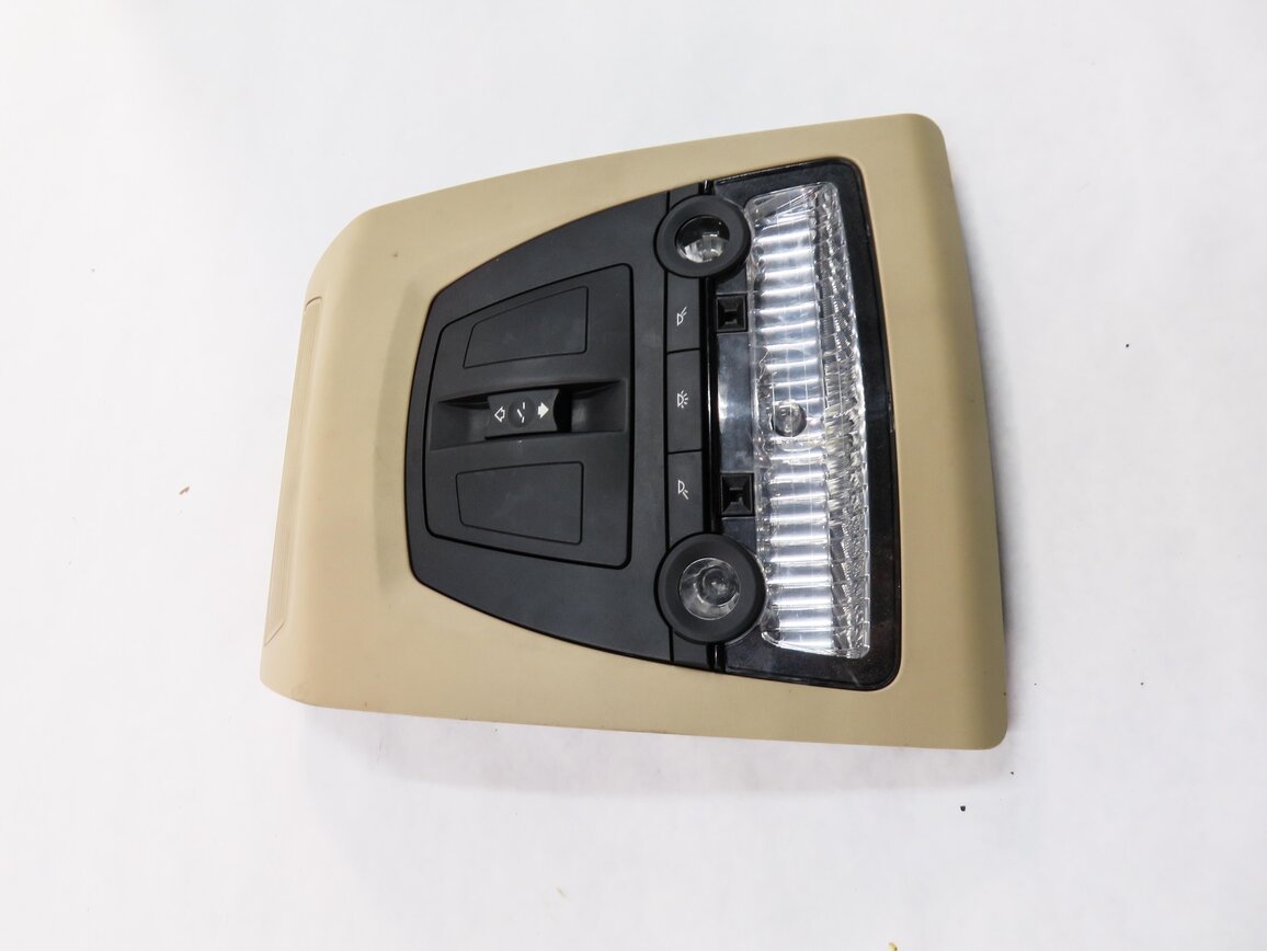 Thumbnail 3: 2013 BMW X3 (F25) FRONT DOMELIGHT MAP READING COURTESY DOME LIGHT LAMP (BEIGE)