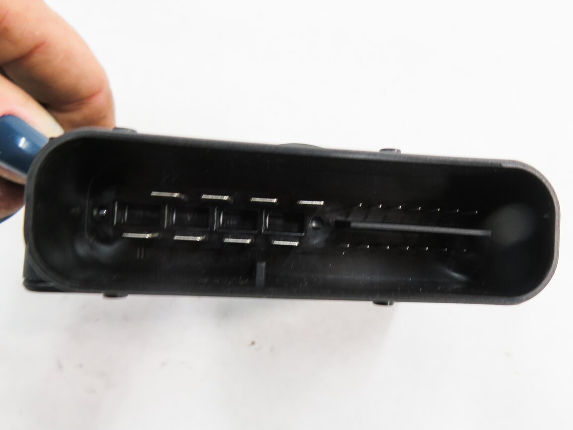 Thumbnail 6: 11-19 BMW 528i 535i 550i 640i 650i M5 M6 X3 X4 - PARKING BRAKE CONTROL MODULE