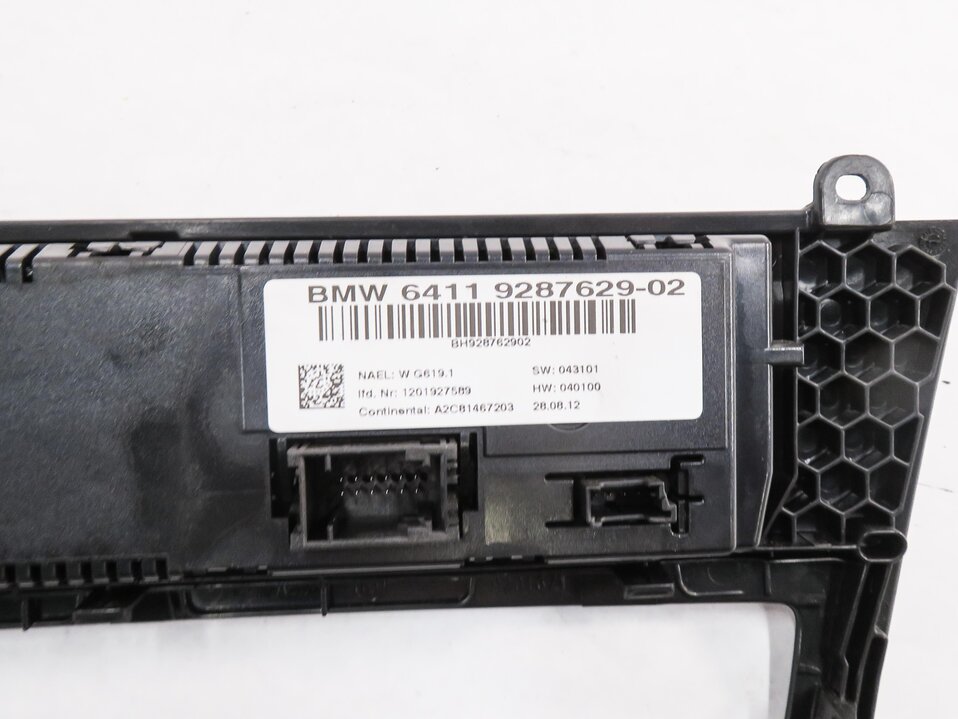 Thumbnail 8: 2011-2014 BMW X3 (F25) FRONT HEATER A/C TEMPERATURE CLIMATE CONTROL PANEL