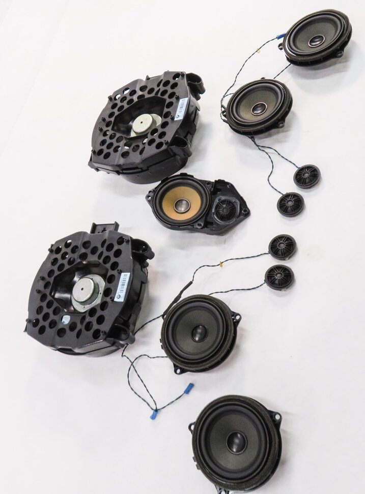 Thumbnail 3: 2013 BMW X3 (F25) RADIO STEREO AUDIO SUB SUBWOOFER TWEETER SPEAKER SET-12