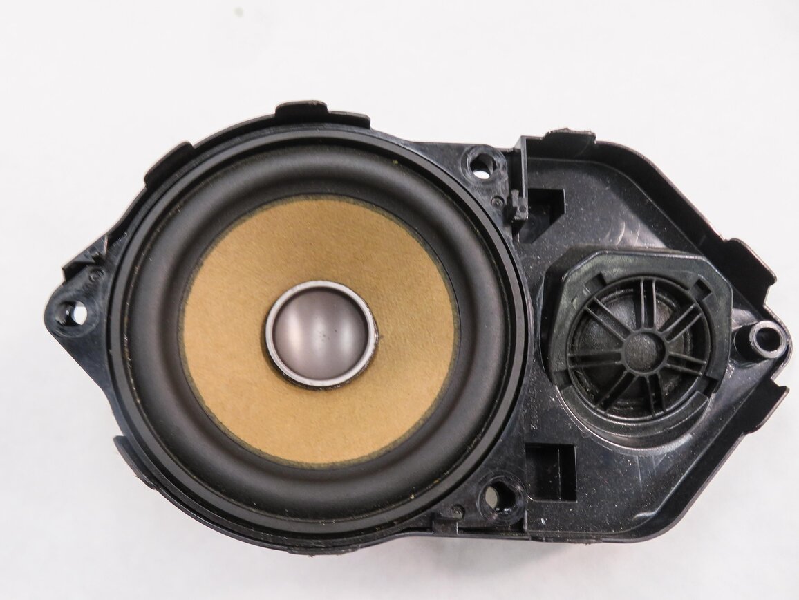 Thumbnail 6: 2013 BMW X3 (F25) RADIO STEREO AUDIO SUB SUBWOOFER TWEETER SPEAKER SET-12
