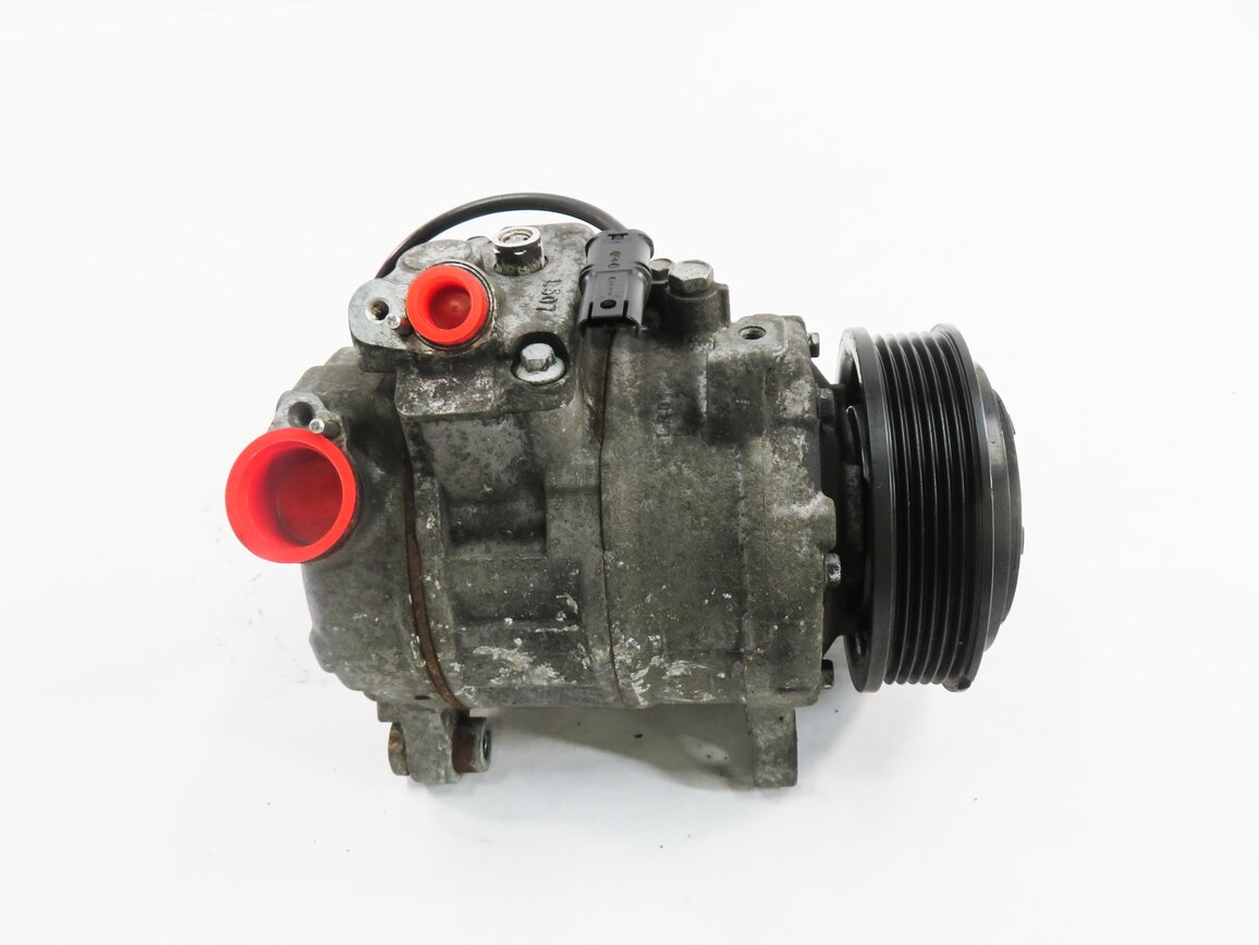 Thumbnail 2: 2013-2018 BMW X3 X4 (F25 F26) 28dX / 28iX - 2.0L ENGINE A/C COMPRESSOR PUMP