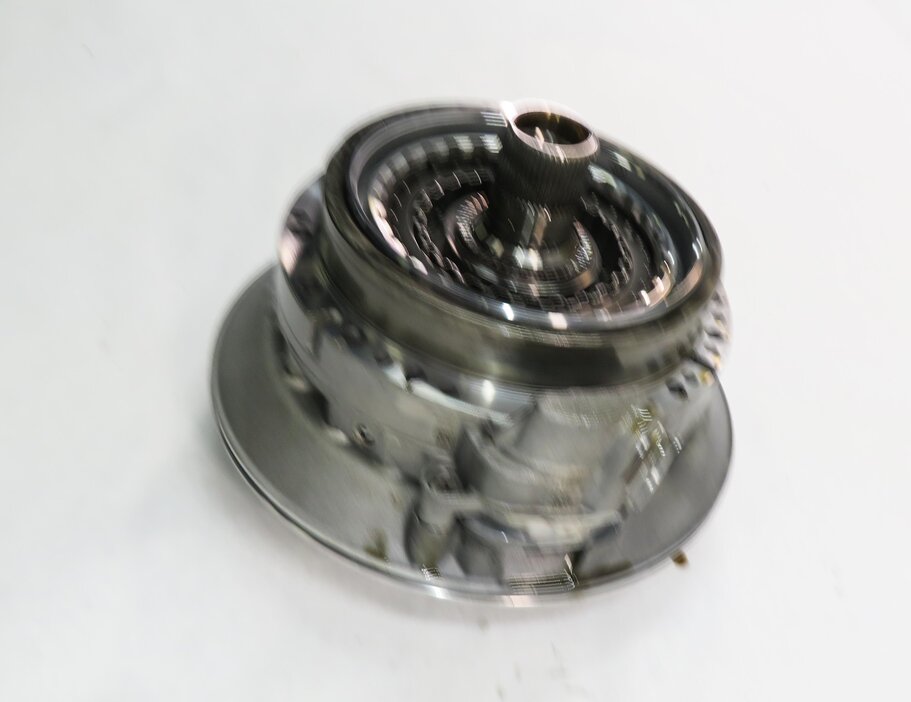 Thumbnail 4: BMW 2011 535i / 11-12 535iGT - AWD 8HP-45 AUTOMATIC TRANSMISSION OIL PUMP
