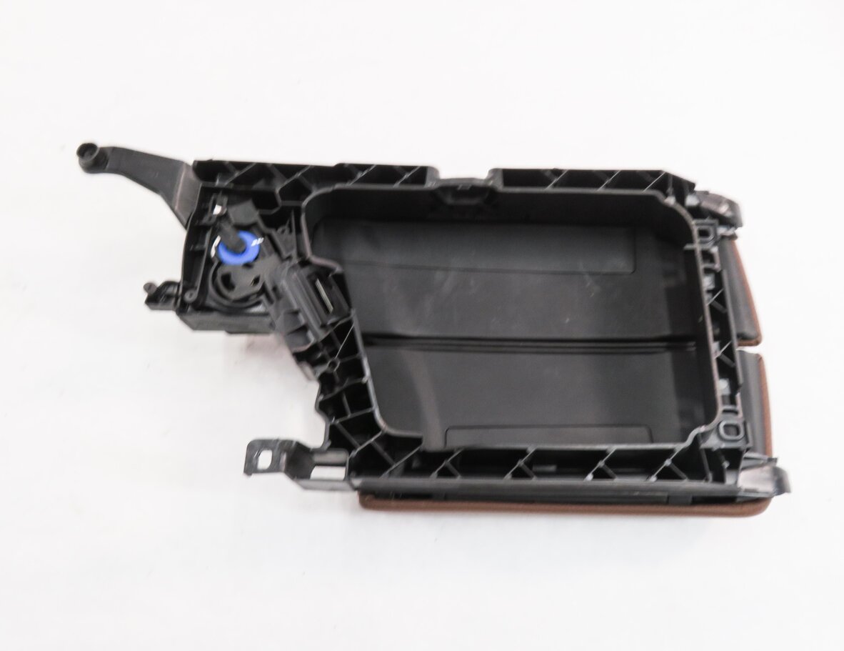 Thumbnail 8: 2011 BMW 535i (F10) FRONT CENTER CONSOLE ARMREST LID (CINNAMON BROWN LEATHER)