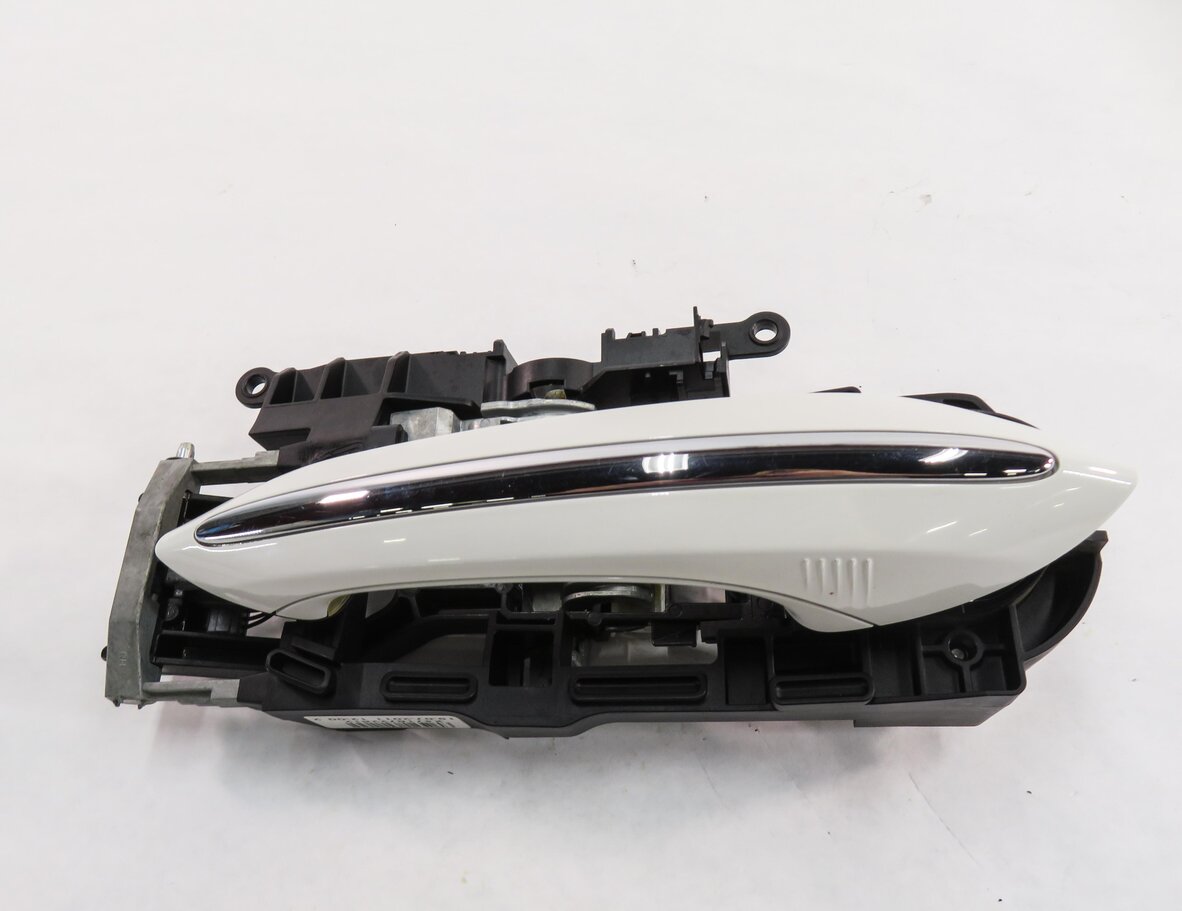 Thumbnail 2: 09-18 BMW 528i 535i 550i 740i 750i 760i RIGHT REAR COMFORT DOOR HANDLE (WHITE)
