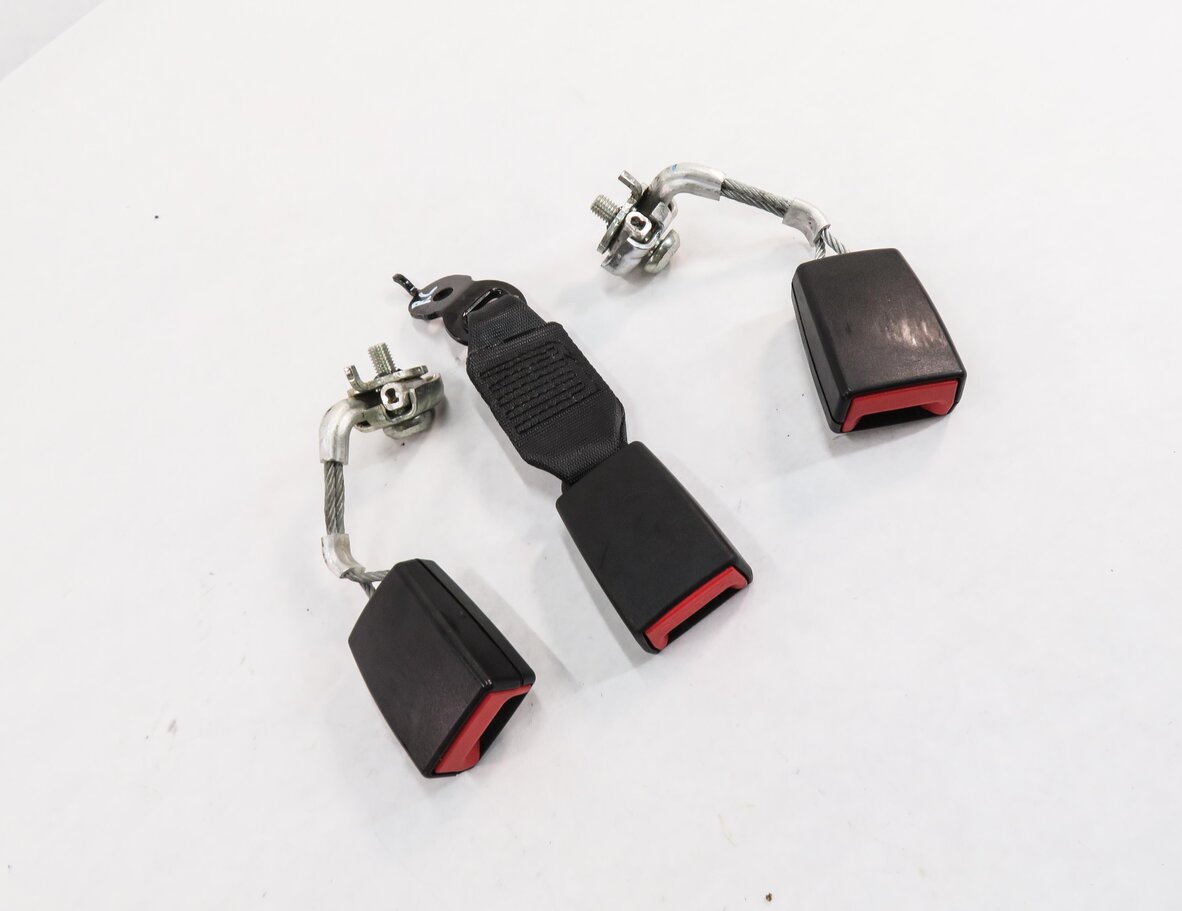 2011 BMW 535i (F10) REAR SEAT - SEATBELT BUCKLE RECEIVER SET-3