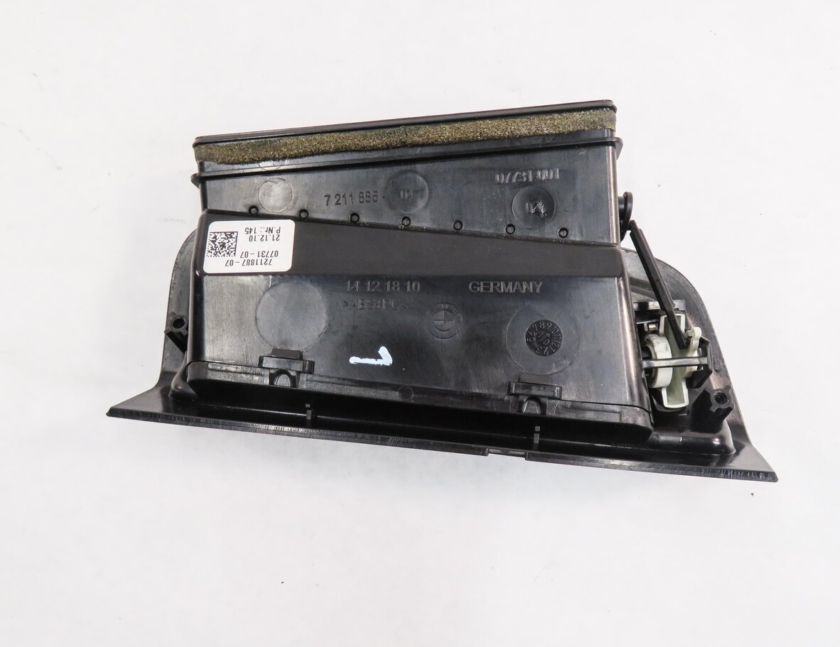Thumbnail 6: 2011 BMW 535i (F10) LEFT FRONT DRIVER DASH HEATER A/C AIR VENT