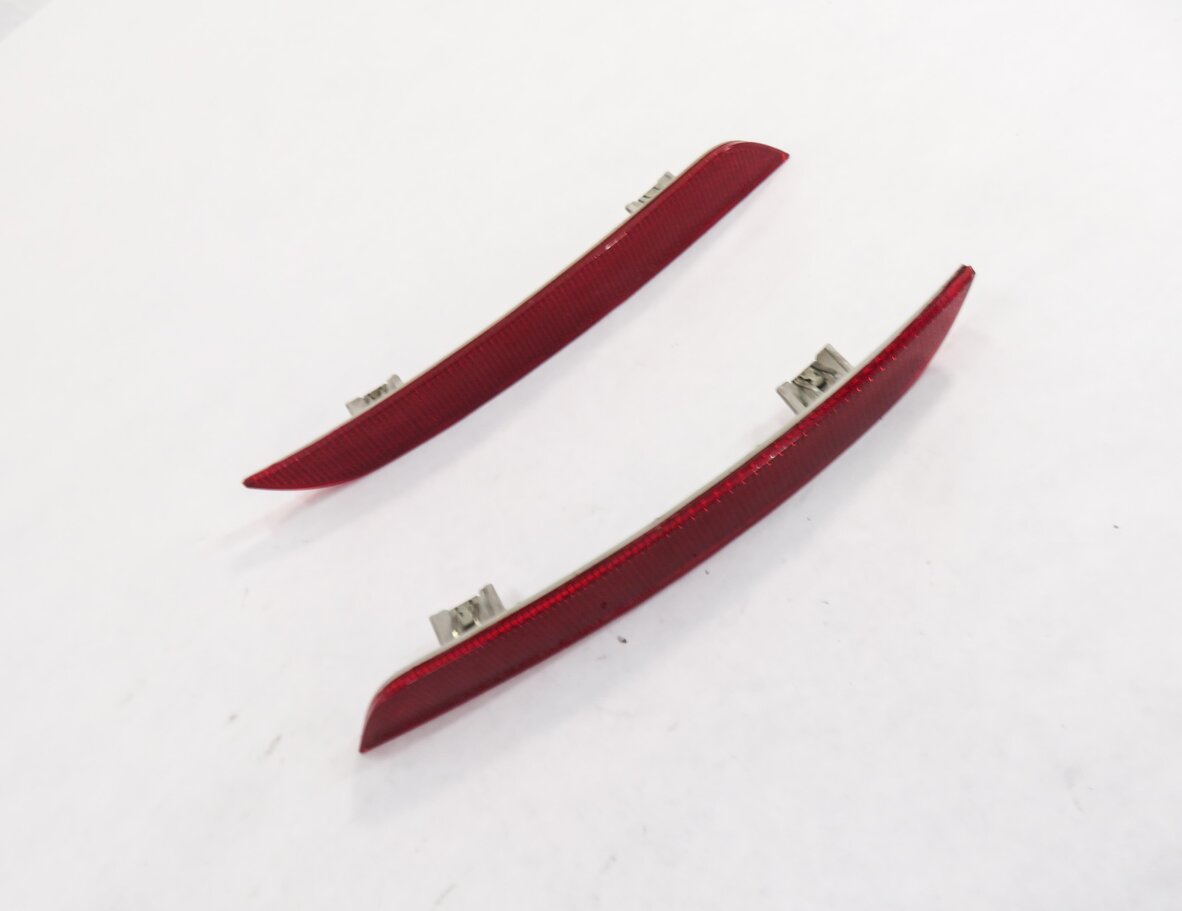 2011 BMW 535i (F10) LEFT & RIGHT REAR BUMPER MARKER REFLECTOR SET-2