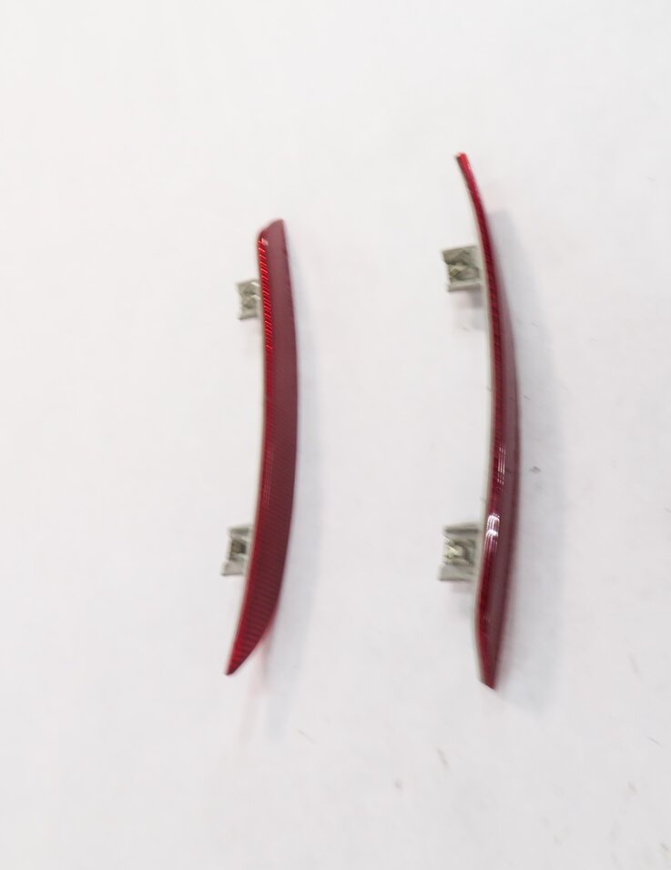 Thumbnail 3: 2011 BMW 535i (F10) LEFT & RIGHT REAR BUMPER MARKER REFLECTOR SET-2