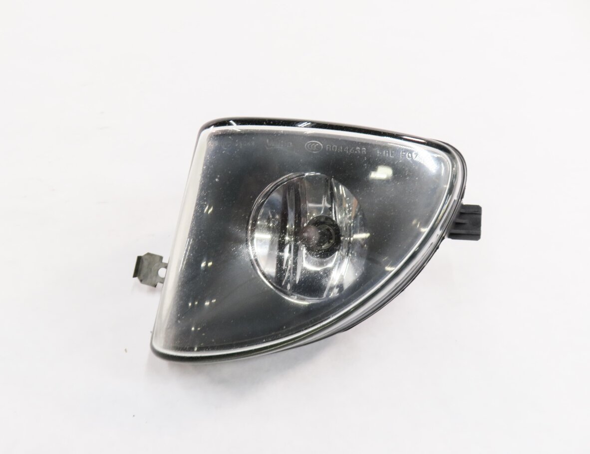 Thumbnail 2: 2011-2013 BMW 528i 535i 550i (F10) LEFT FRONT DRIVER FOGLIGHT FOG LIGHT LAMP