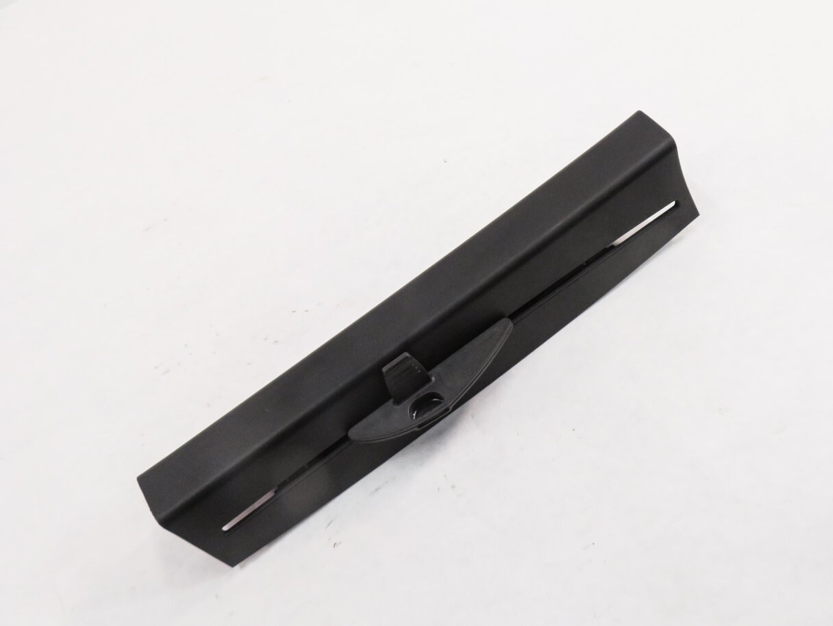 11-16 BMW 528i 535i 550i (F10) LEFT REAR DOOR QUARTER VENT WINDOW PRIVACY SHADE