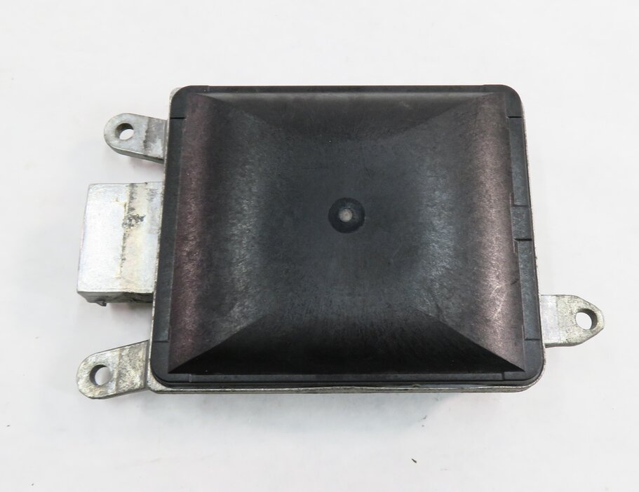 Thumbnail 2: 2011 BMW 535i (F10) RIGHT REAR LANE DEPARTURE RADAR SENSOR (MASTER)