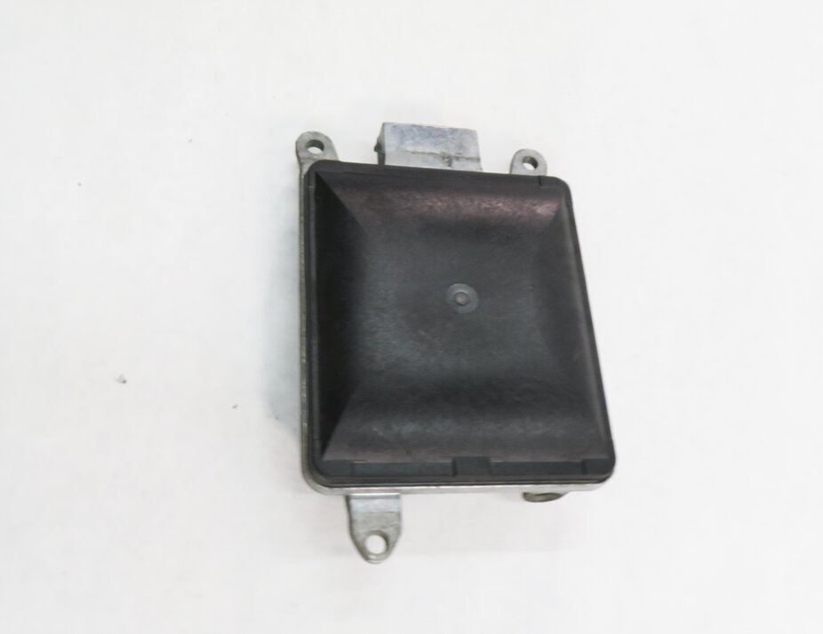 Thumbnail 4: 2011 BMW 535i (F10) RIGHT REAR LANE DEPARTURE RADAR SENSOR (MASTER)