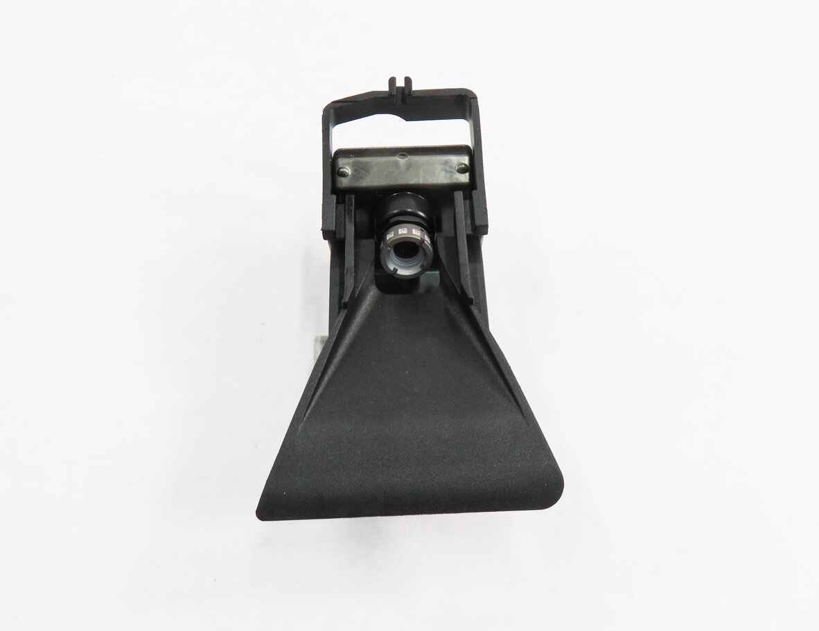 Thumbnail 2: 2011-2012 BMW 528i 535i 550i M5 (F10) FRONT LANE DEPARTURE WARNING CAMERA