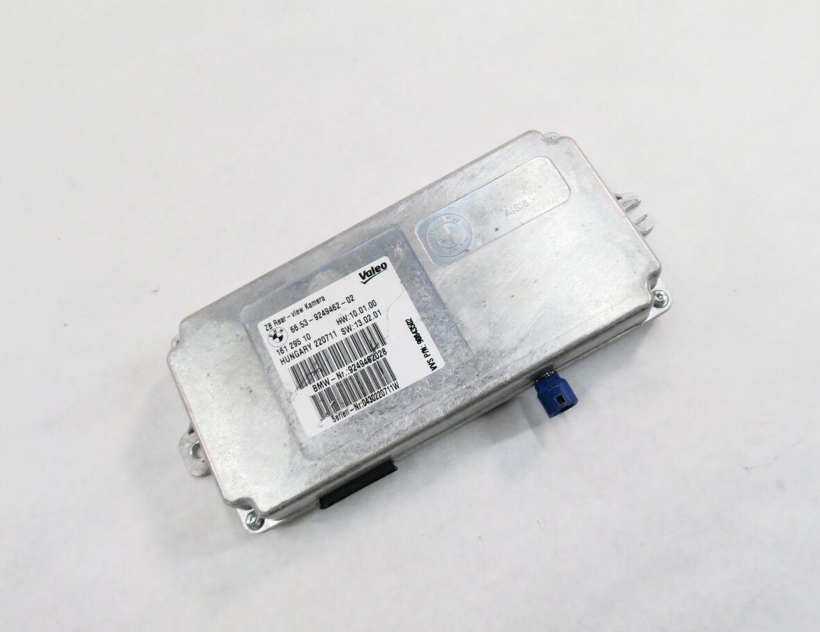 10-19 BMW 328i 330i 335i 528i 535i 550i 740i 750i M3 M4 - REARVIEW CAMERA MODULE