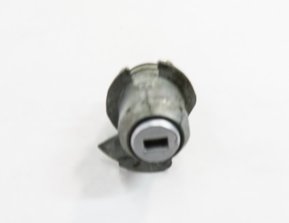 Thumbnail 5: 2011 BMW 535i (F10) LEFT FRONT DRIVER DOOR HANDLE LOCK CYLINDER w/ KEY