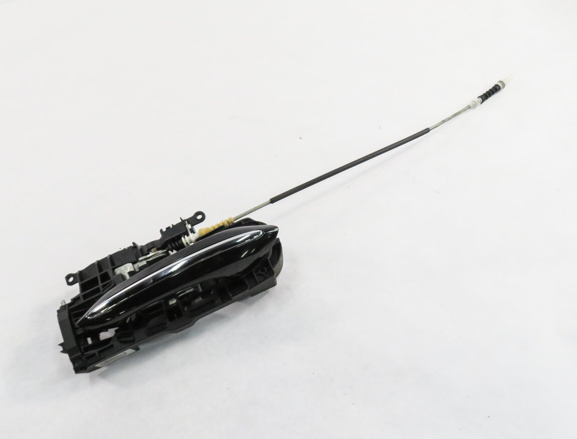 Thumbnail 1: 2011-2016 BMW 528i 535i 550i M5 (F10) RIGHT REAR DOOR HANDLE w/ LIGHT (BLACK)