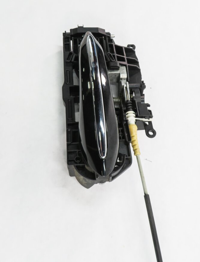 Thumbnail 4: 2011-2016 BMW 528i 535i 550i M5 (F10) RIGHT REAR DOOR HANDLE w/ LIGHT (BLACK)