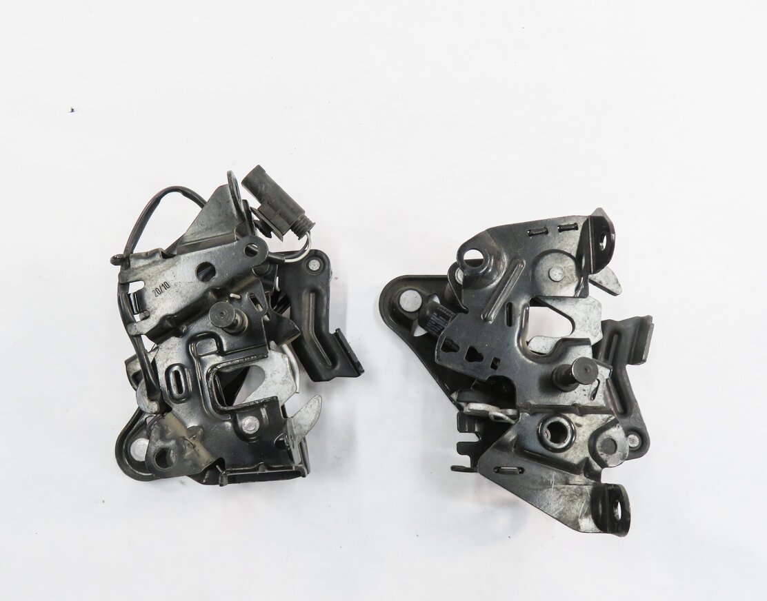 Thumbnail 2: 2011 BMW 535i (F10) FRONT LEFT & RIGHT LOWER HOOD LOCK LATCH SET-2