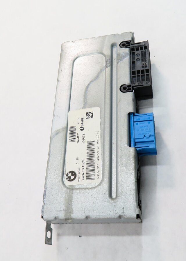 Thumbnail 3: 2011 BMW 535i (F10) CENTRAL GATEWAY CONTROL MODULE