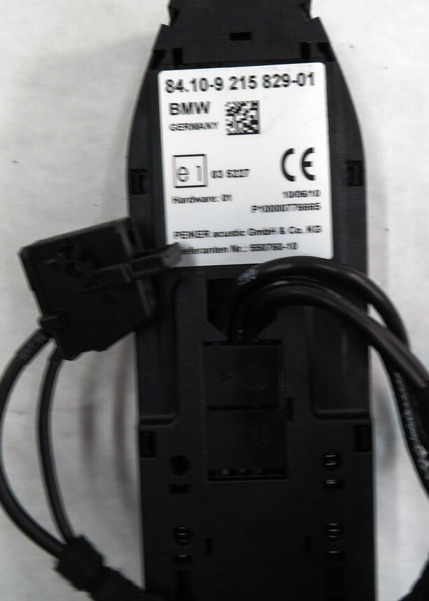 Thumbnail 6: 2011 BMW 535i (F10) CENTER CONSOLE CELL PHONE SNAP IN CRADLE