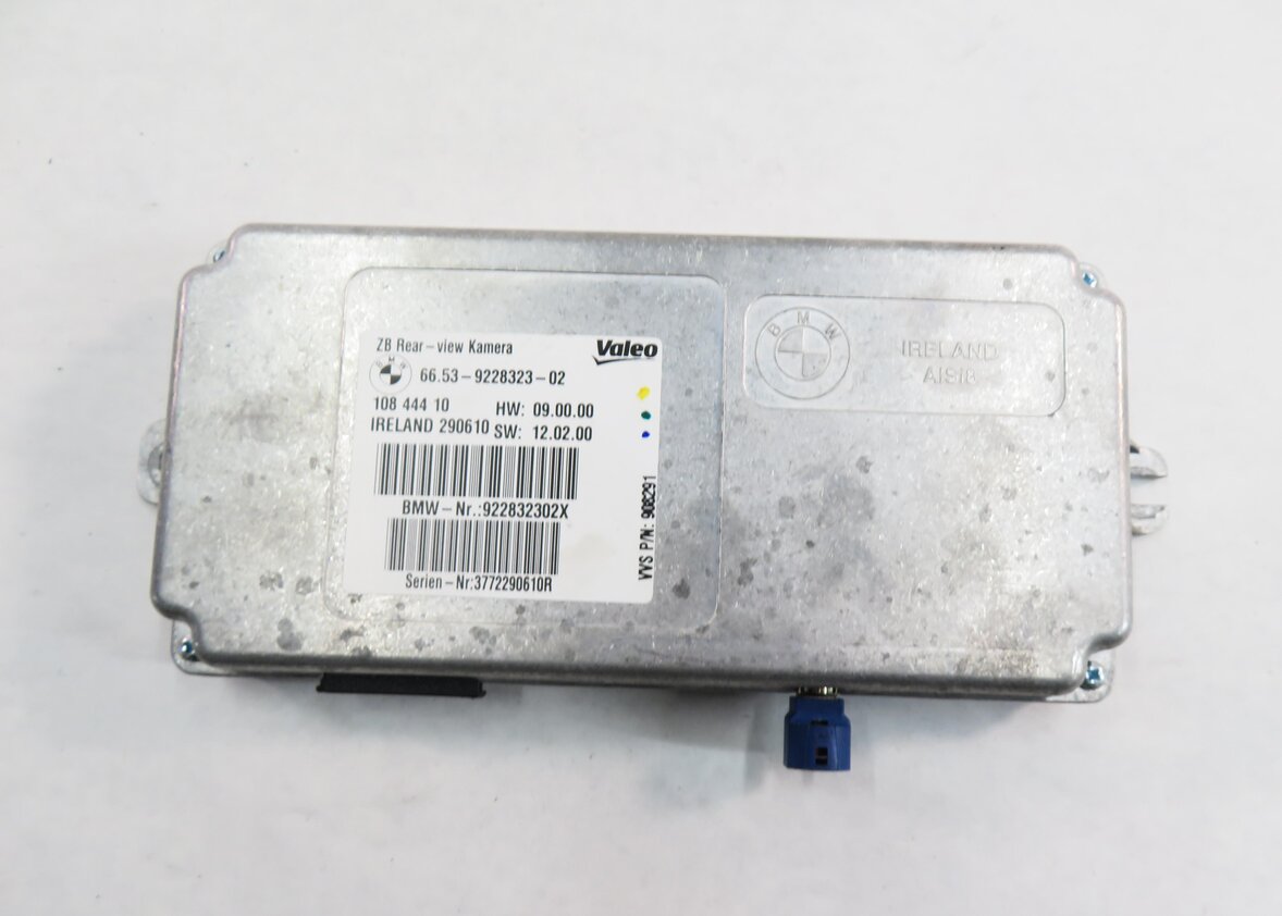 Thumbnail 2: 10-19 BMW 328i 330i 335i 528i 535i 550i 740i 750i M3 M4 - REARVIEW CAMERA MODULE