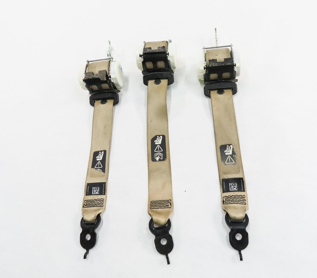 Thumbnail 2: 2011 BMW 535i (F10) REAR SEAT SEATBELT RETRACTOR SET-3 (BEIGE)