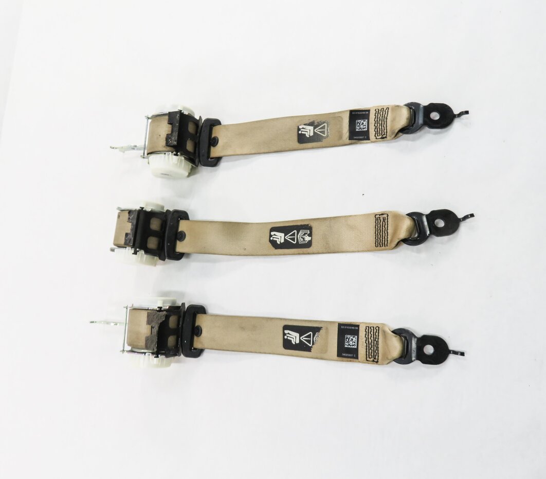 Thumbnail 3: 2011 BMW 535i (F10) REAR SEAT SEATBELT RETRACTOR SET-3 (BEIGE)
