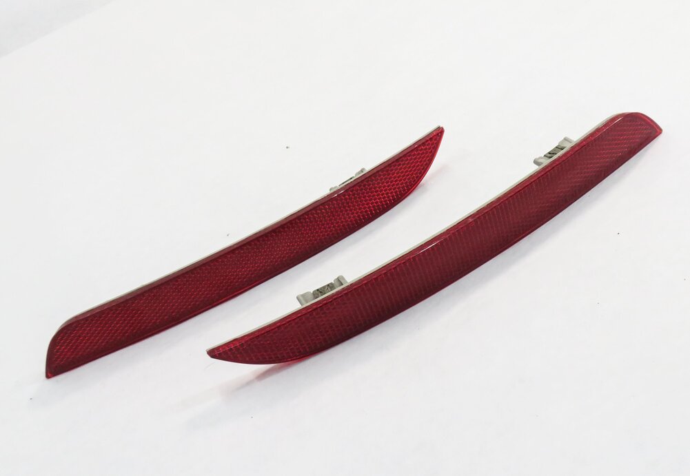 2011 BMW 535i (F10) LEFT & RIGHT REAR BUMPER MARKER REFLECTOR SET-2